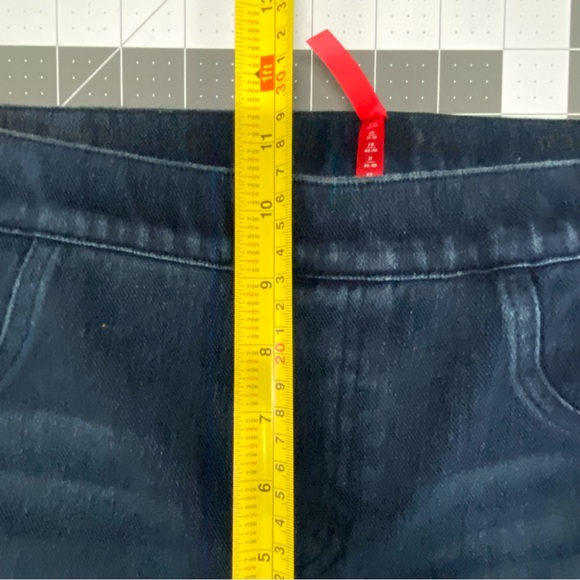 Spanx Dark Wash Skinny Ankle Jeans Large - Picture 8 of 10
